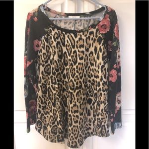Women’s boutique tunic